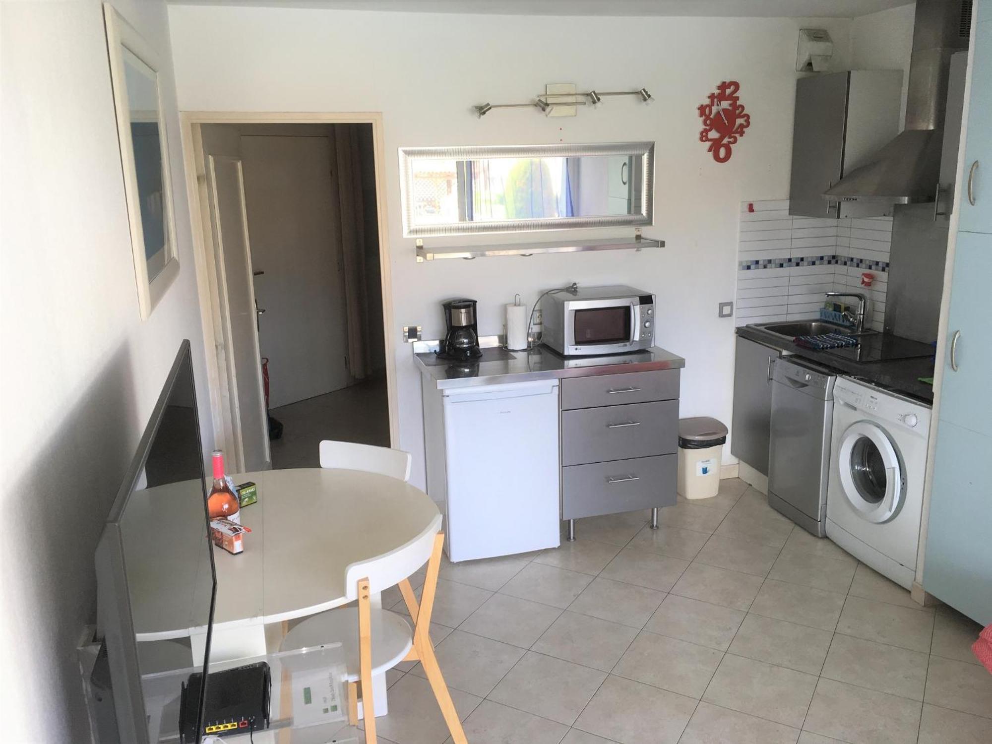 Agreable Appartement 4 Personnes A Villeneuve-Loubet Plage, Piscine, Mer, Commerces A Proximite Εξωτερικό φωτογραφία
